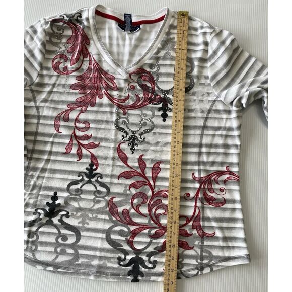 Karen Scott Sport Women' Sz XXL Rhinestone Embellished Paisley/Stripe Print Top - Picture 3 of 10